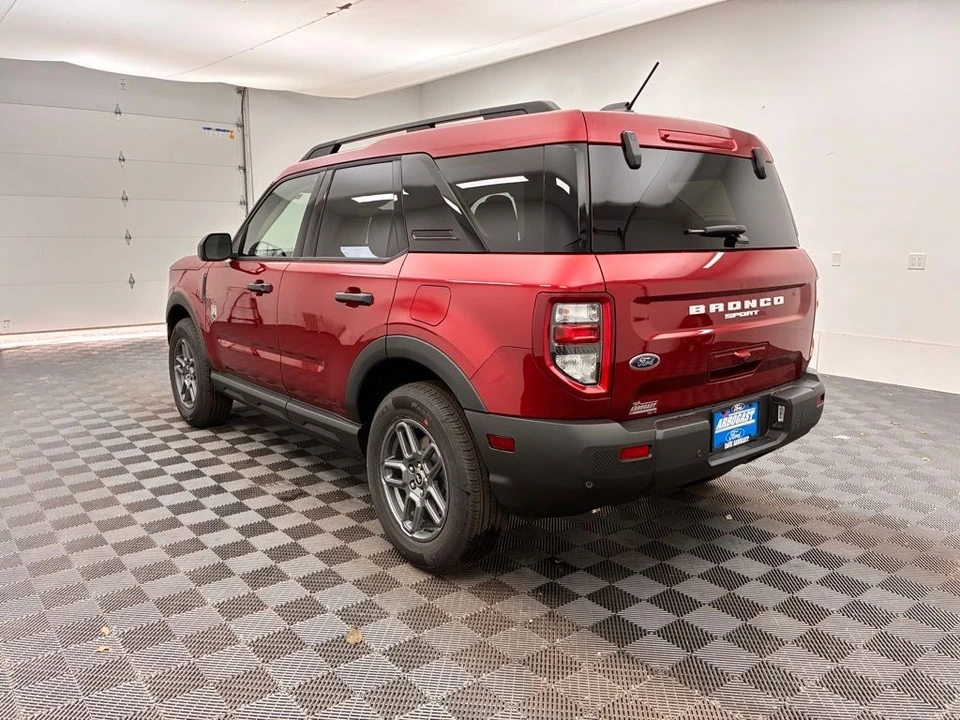 2025 Ford Bronco Sport - Image 9 of 12