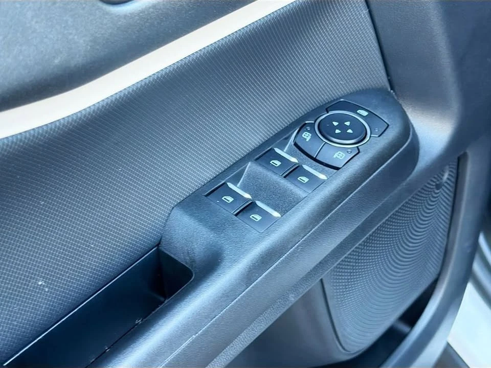 2025 Ford Bronco Sport - Image 17 of 20