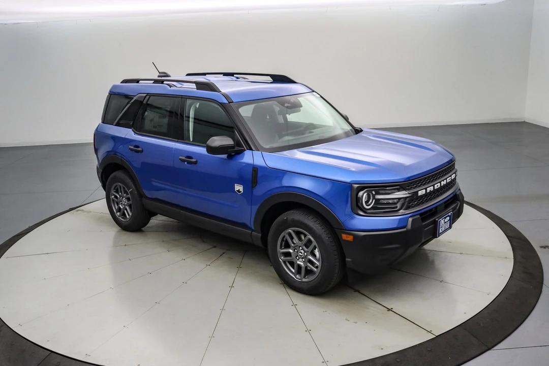 2025 Ford Bronco Sport - Image 2 of 21