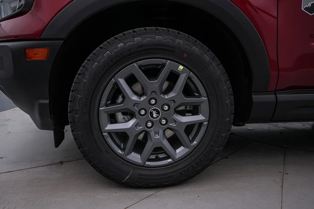 2025 Ford Bronco Sport - Image 11 of 21