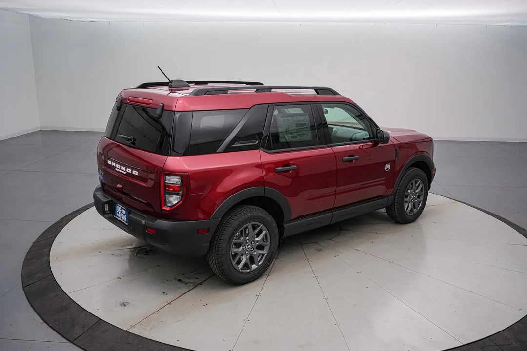 2025 Ford Bronco Sport - Image 5 of 21