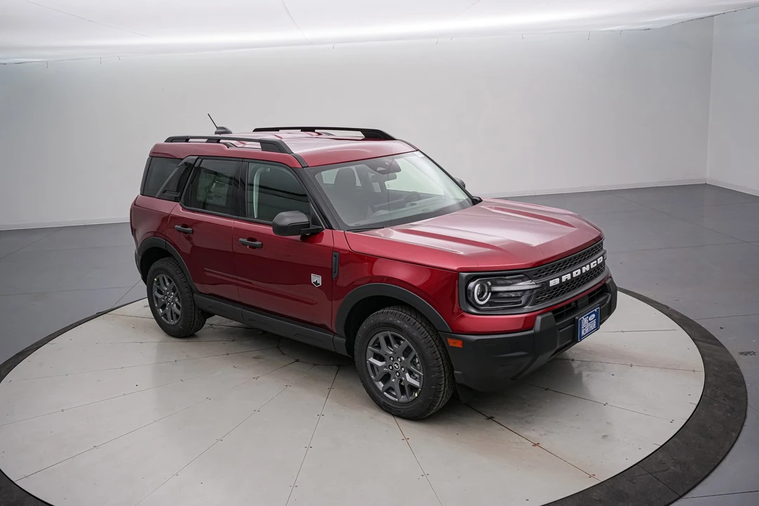2025 Ford Bronco Sport - Image 2 of 21