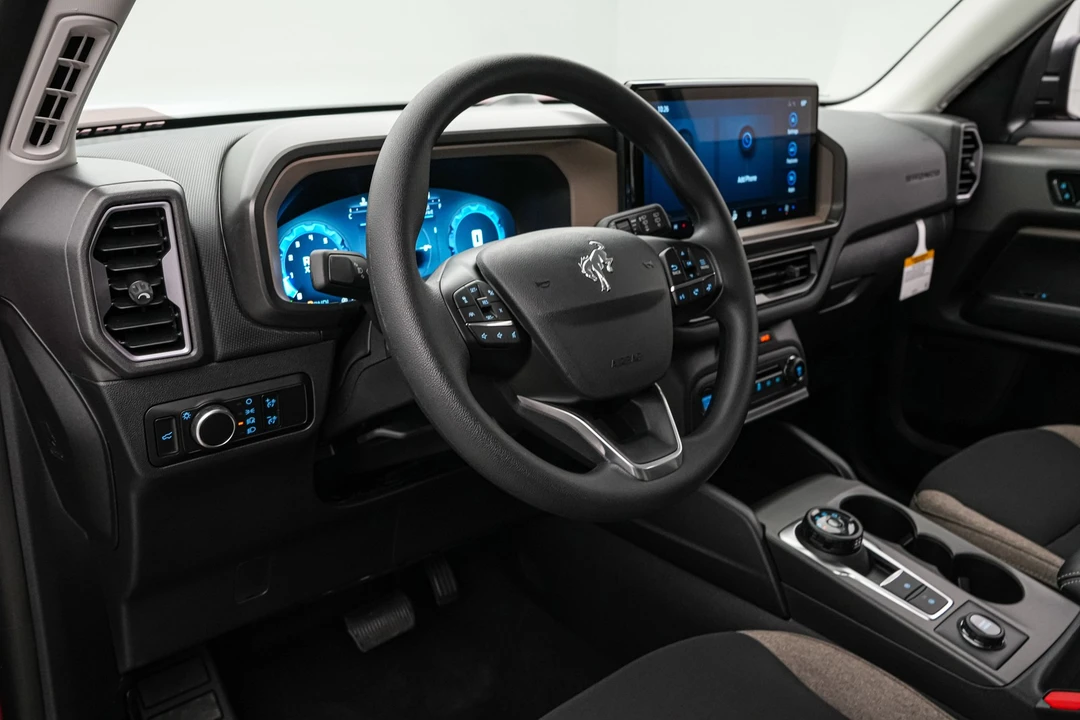 2025 Ford Bronco Sport - Image 14 of 21
