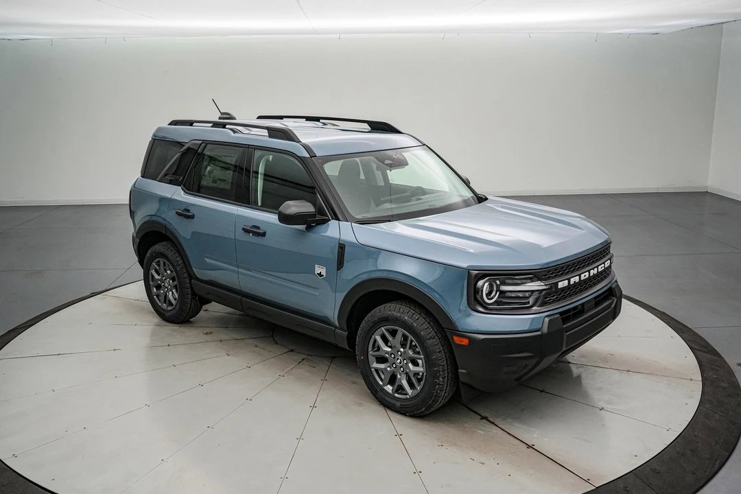 2025 Ford Bronco Sport - Image 2 of 21