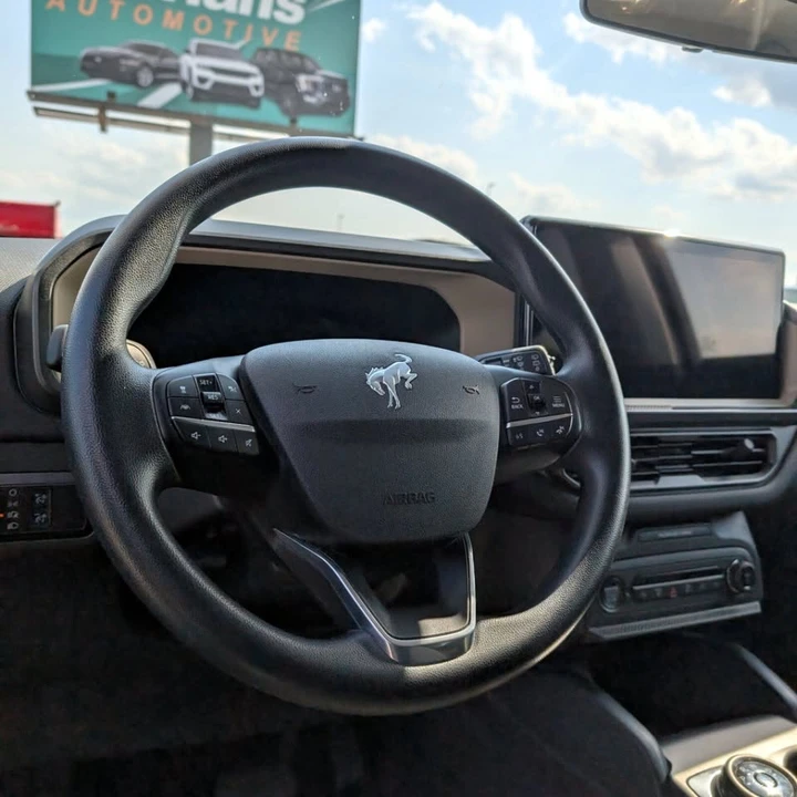 2025 Ford Bronco Sport - Image 15 of 20