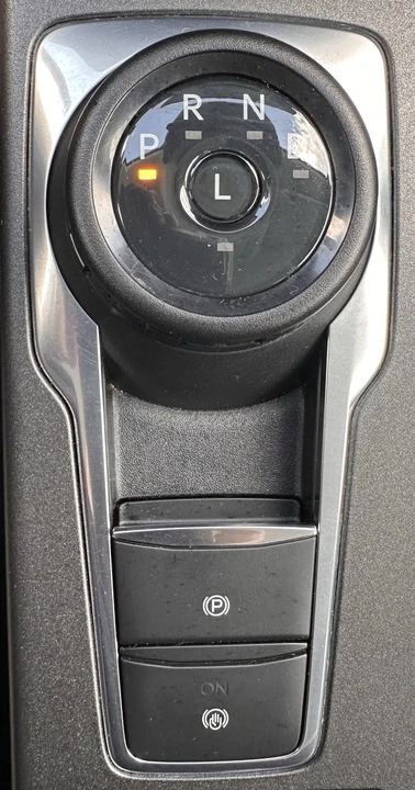 2025 Ford - Image 28 of 31