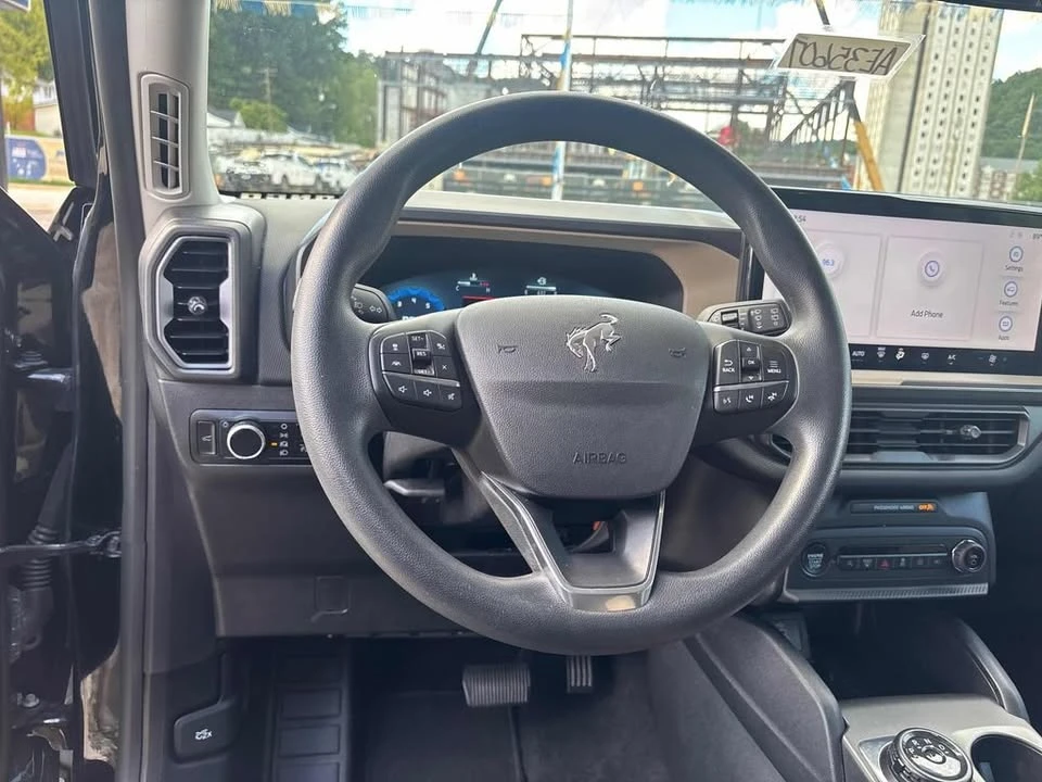 2025 Ford Bronco Sport - Image 11 of 20