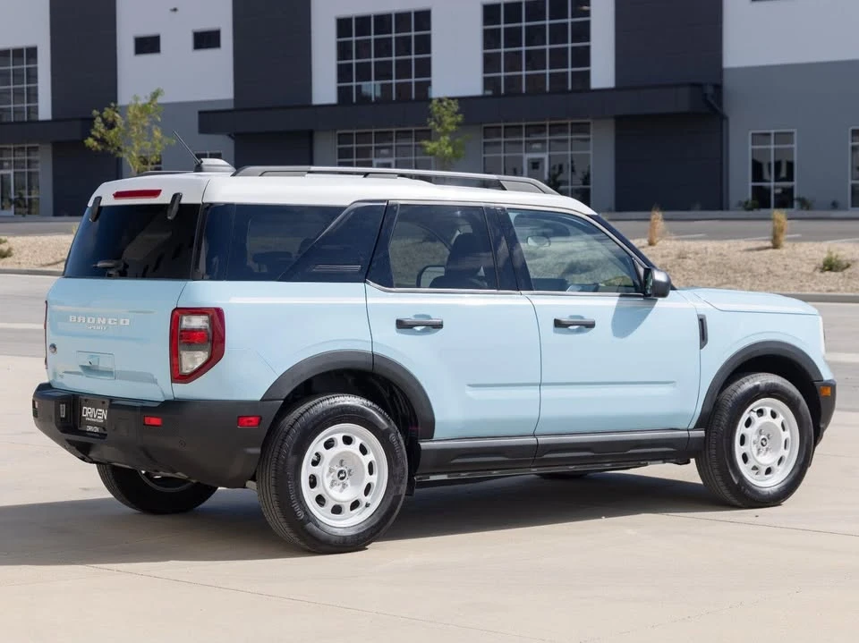 2025 Ford Bronco Sport - Image 9 of 20