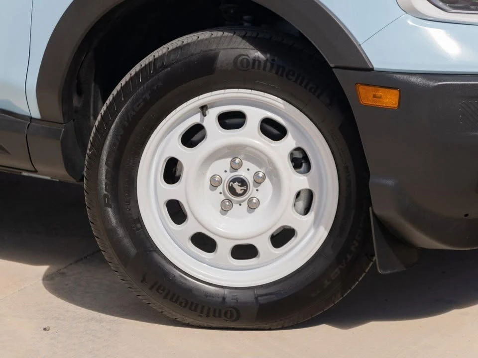 2025 Ford Bronco Sport - Image 4 of 20