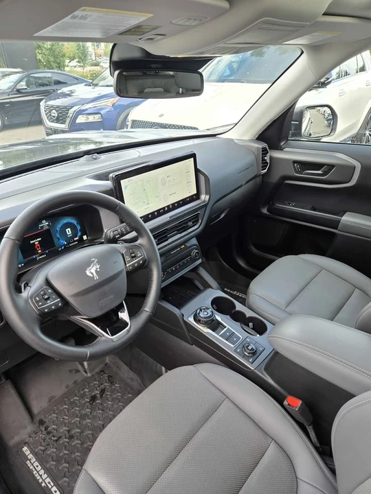 2025 Ford Bronco Sport - Image 10 of 14