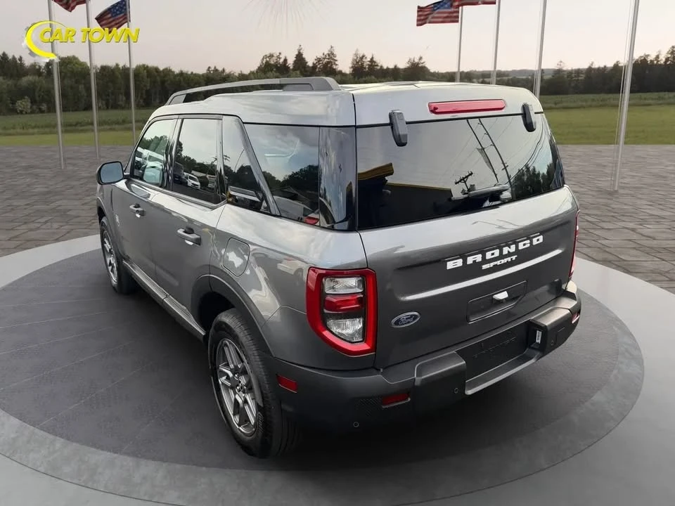 2025 Ford Bronco Sport - Image 12 of 20