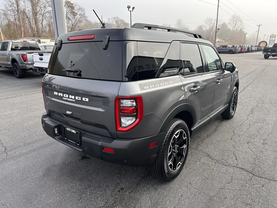 2025 Ford Bronco Sport - Image 6 of 12
