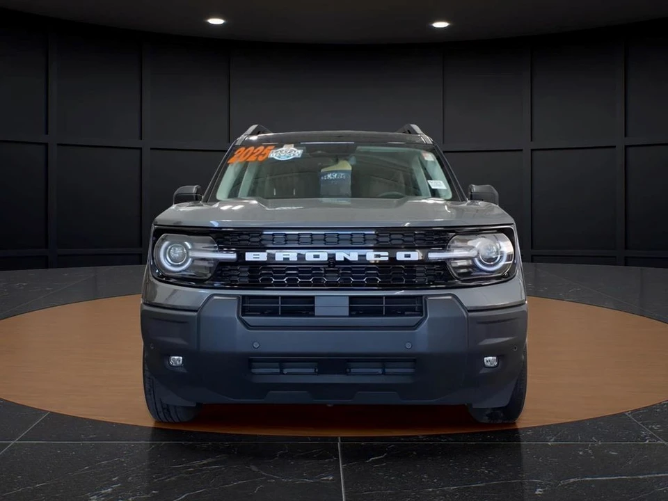 2025 Ford Bronco Sport - Image 2 of 21