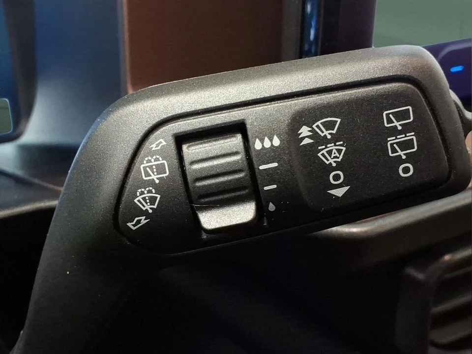 2025 Ford Bronco Sport - Image 20 of 21