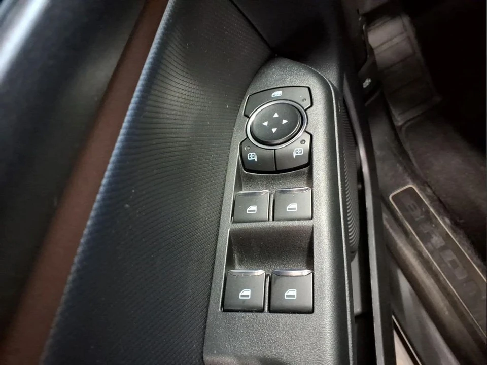 2025 Ford Bronco Sport - Image 15 of 21