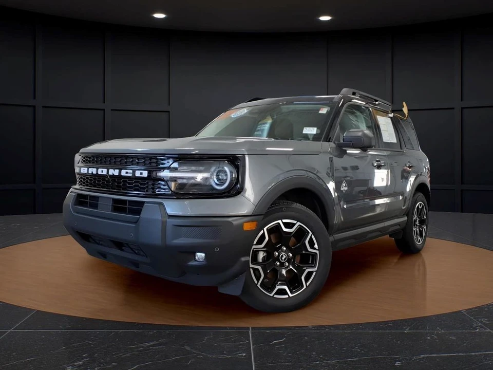 2025 Ford Bronco Sport - Image 3 of 21