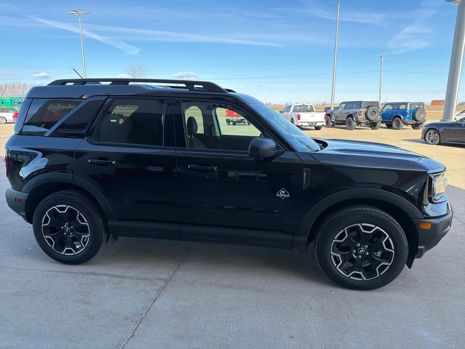 2025 Ford Bronco Sport - Image 8 of 12