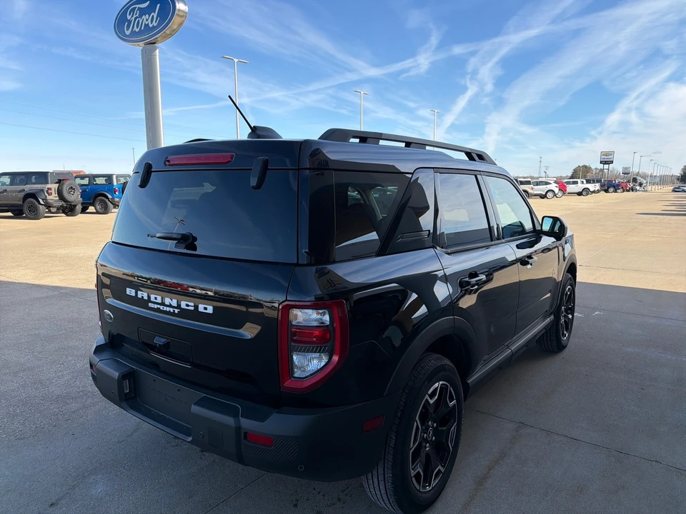 2025 Ford - Image 10 of 31