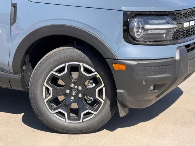 2025 Ford Bronco Sport - Image 4 of 12