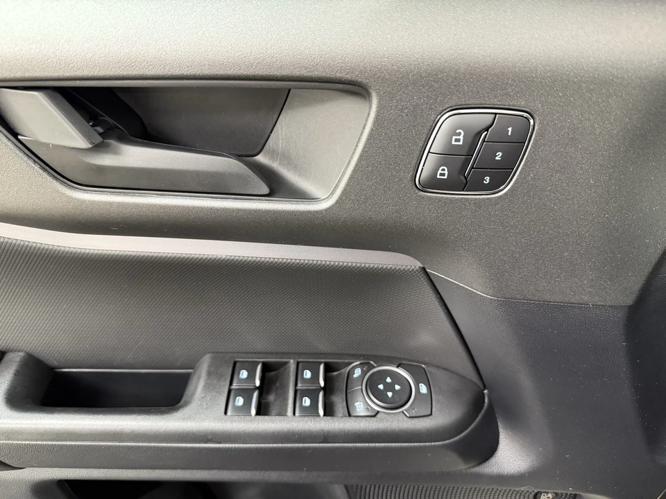 2025 Ford Bronco Sport - Image 13 of 21