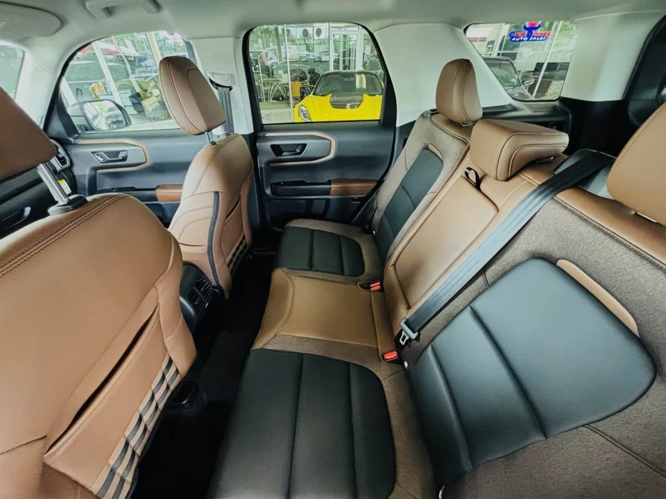 2025 Ford Bronco Sport - Image 26 of 31
