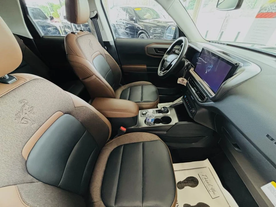 2025 Ford Bronco Sport - Image 30 of 31
