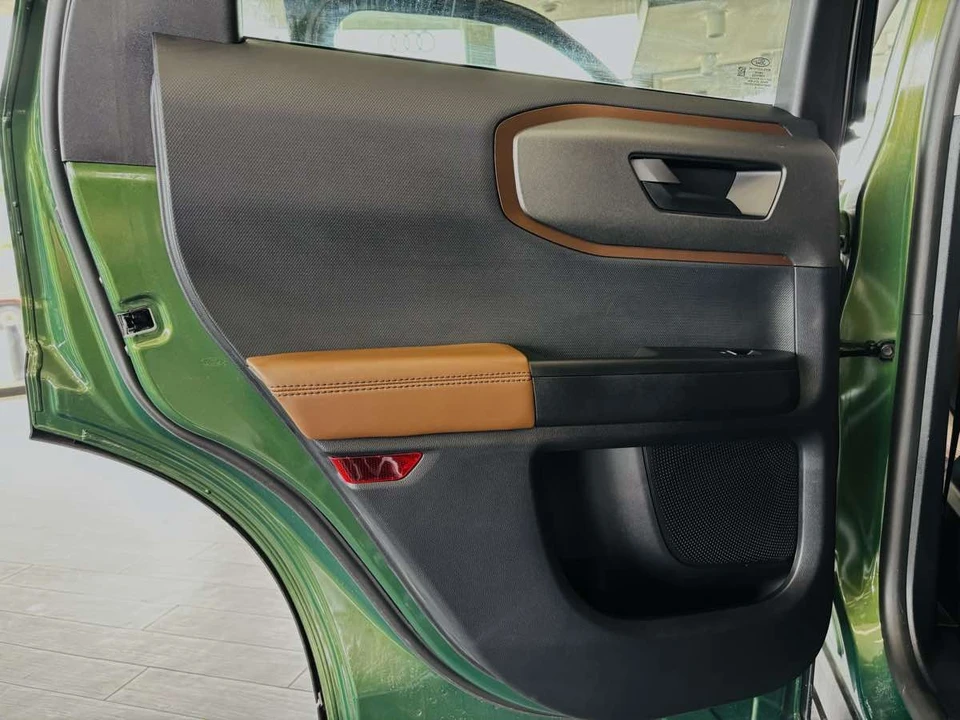 2025 Ford Bronco Sport - Image 27 of 31