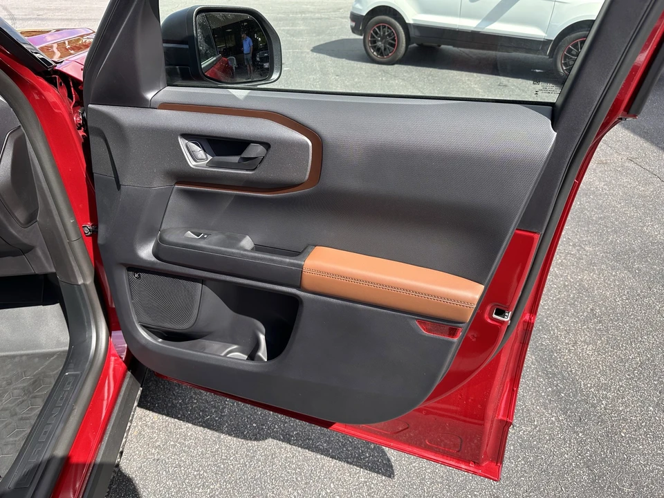 2025 Ford Bronco Sport - Image 13 of 21