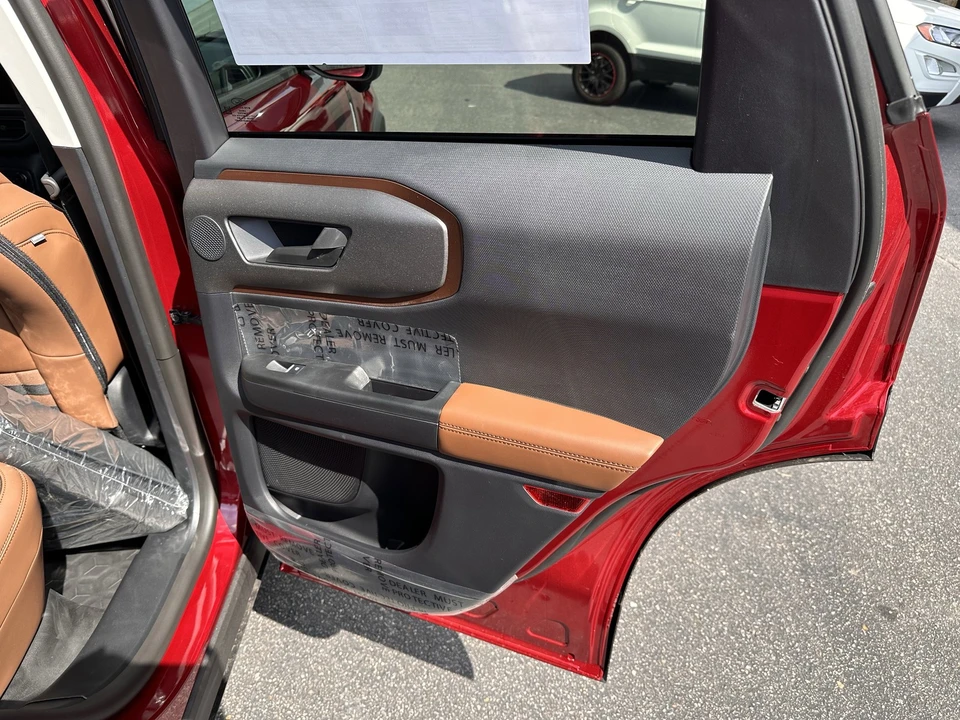 2025 Ford Bronco Sport - Image 15 of 21