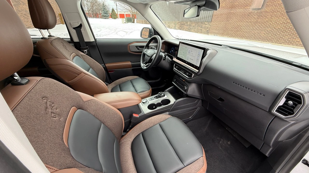 2025 Ford Bronco Sport - Image 11 of 21