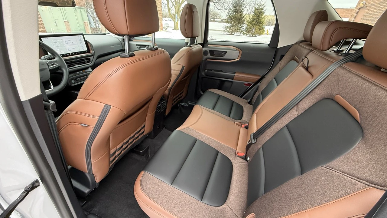 2025 Ford Bronco Sport - Image 18 of 21