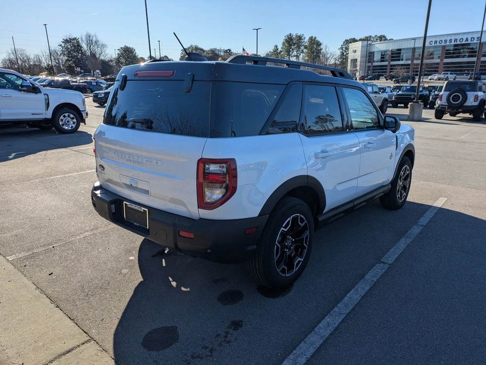 2025 Ford Bronco Sport - Image 4 of 12