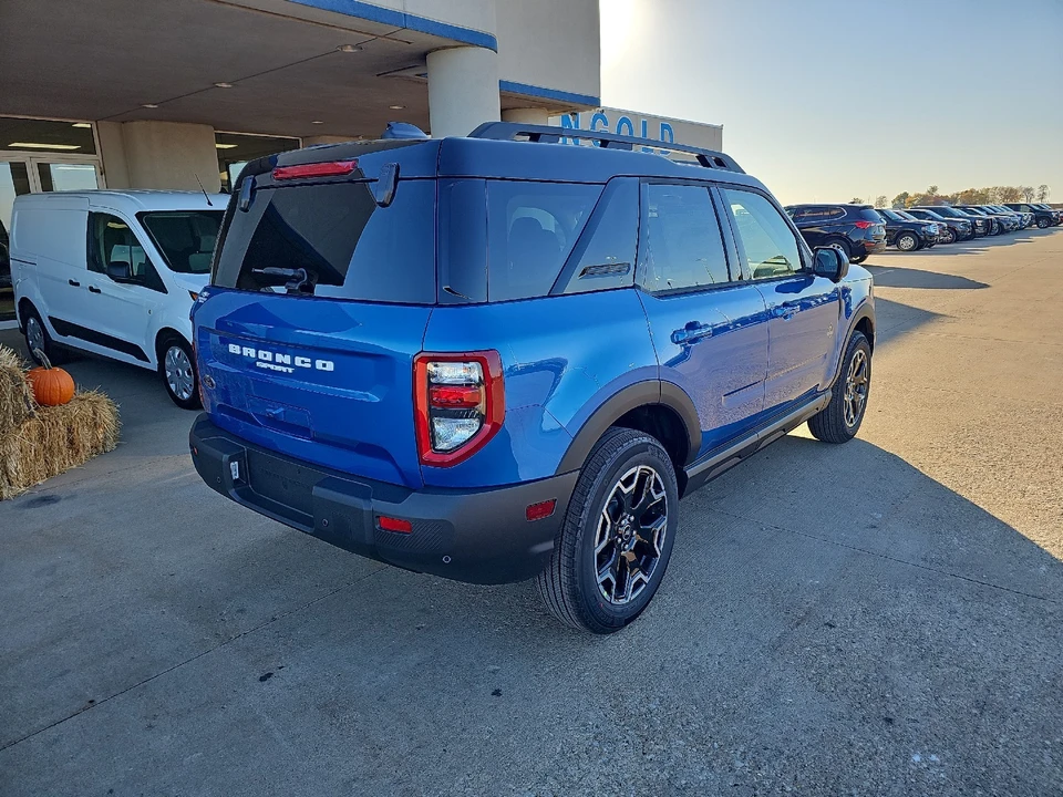 2025 Ford Bronco Sport - Image 10 of 21