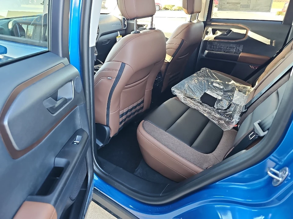 2025 Ford Bronco Sport - Image 16 of 21