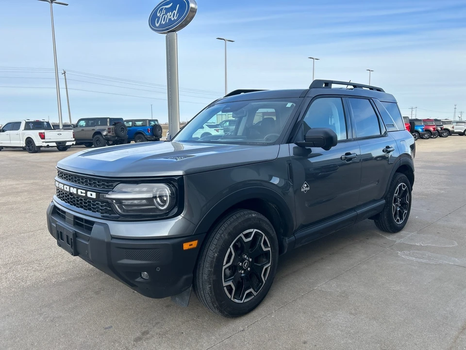 2025 Ford Bronco Sport - Image 4 of 12