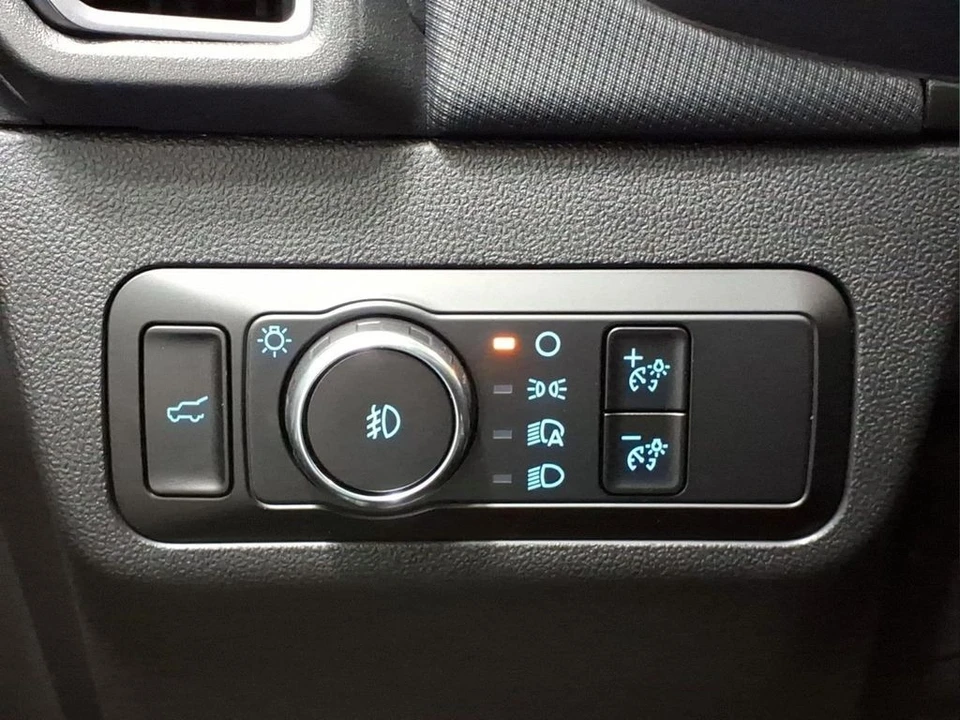 2025 Ford Bronco Sport - Image 17 of 26