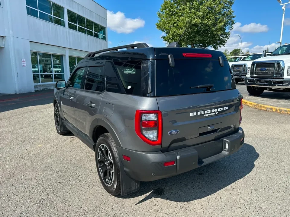 2025 Ford Bronco Sport - Image 13 of 15