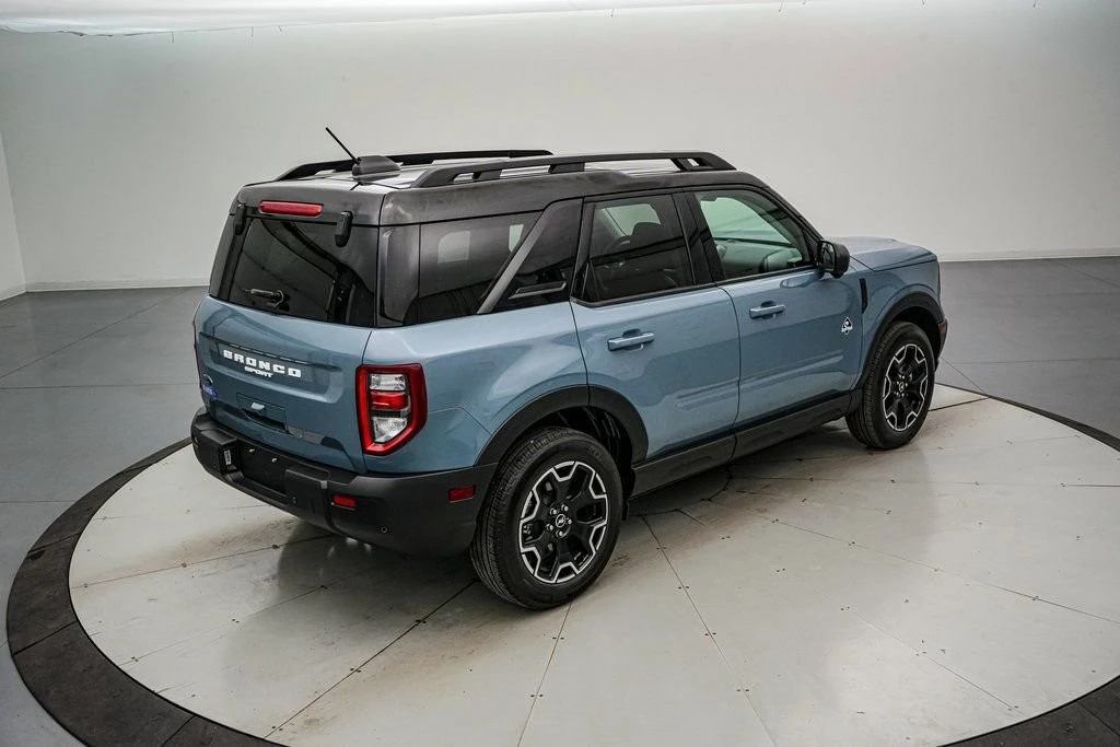 2025 Ford Bronco Sport - Image 5 of 21