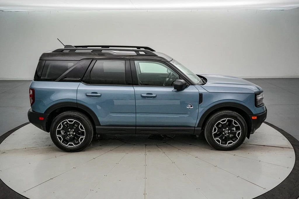 2025 Ford Bronco Sport - Image 4 of 21