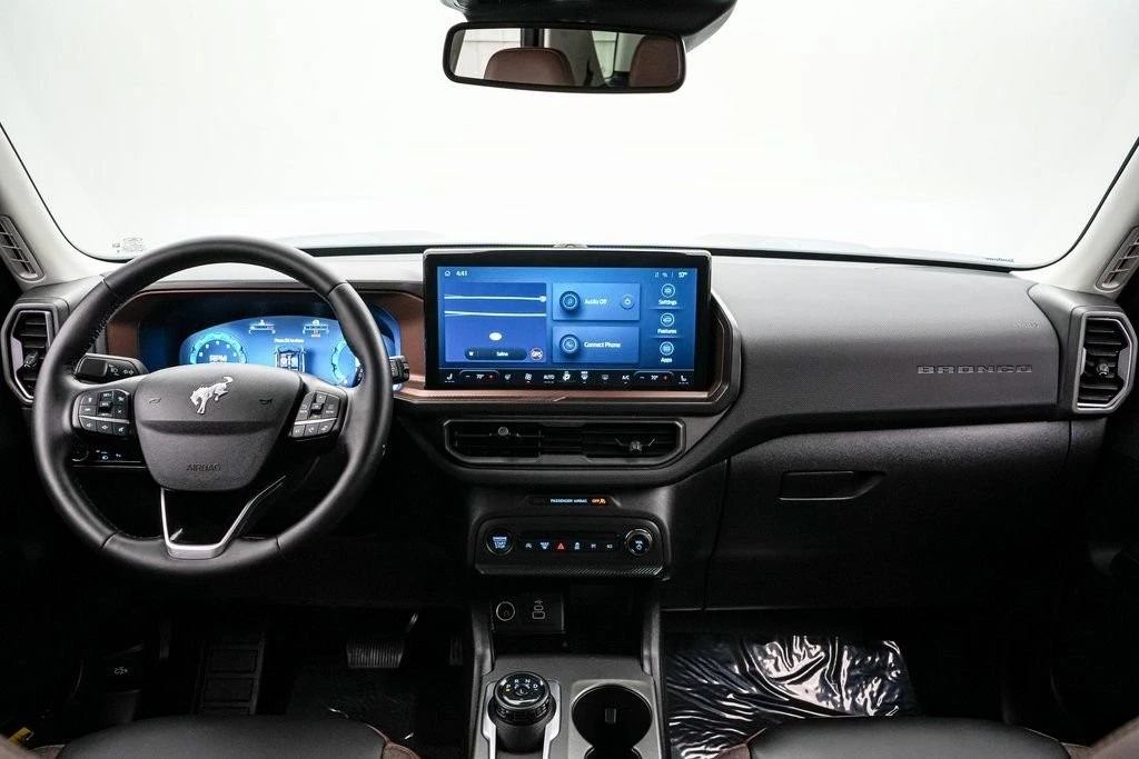 2025 Ford Bronco Sport - Image 16 of 21