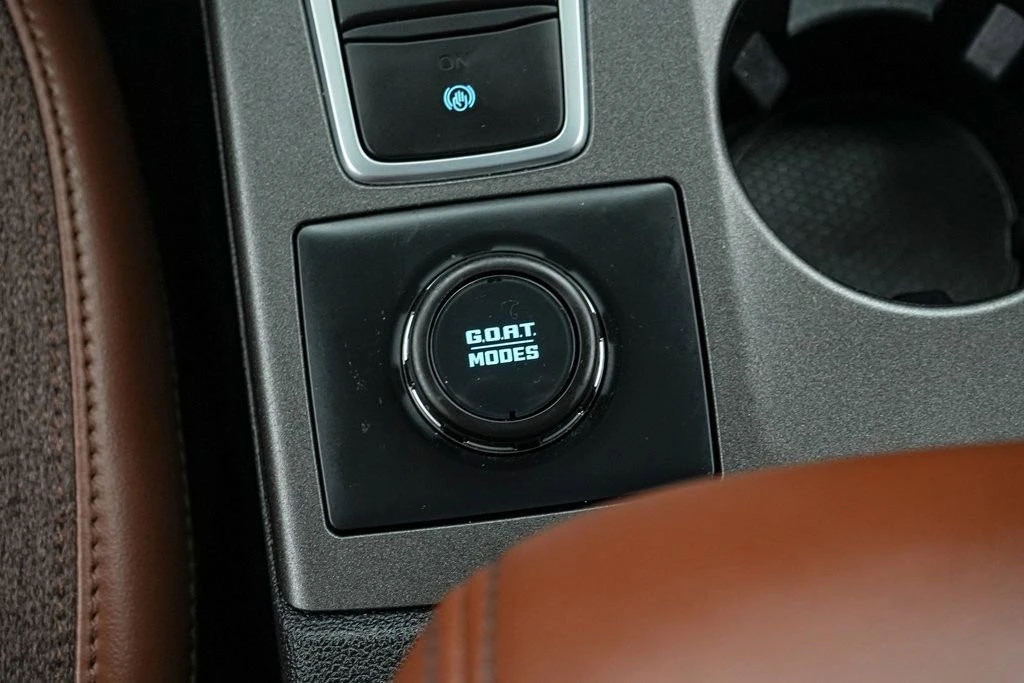 2025 Ford Bronco Sport - Image 18 of 21
