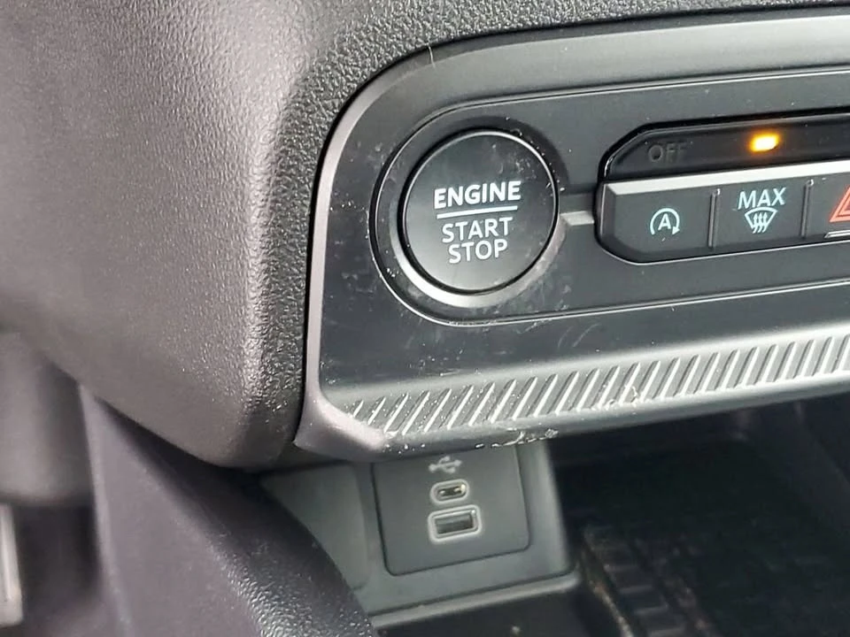 2025 Ford Bronco Sport - Image 17 of 20