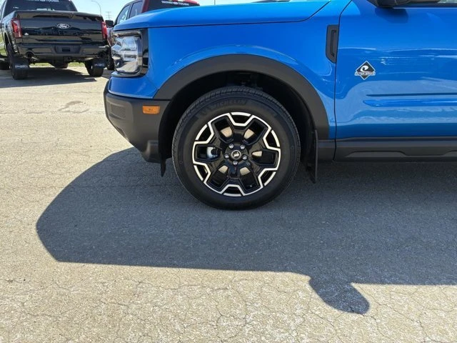 2025 Ford Bronco Sport - Image 10 of 20