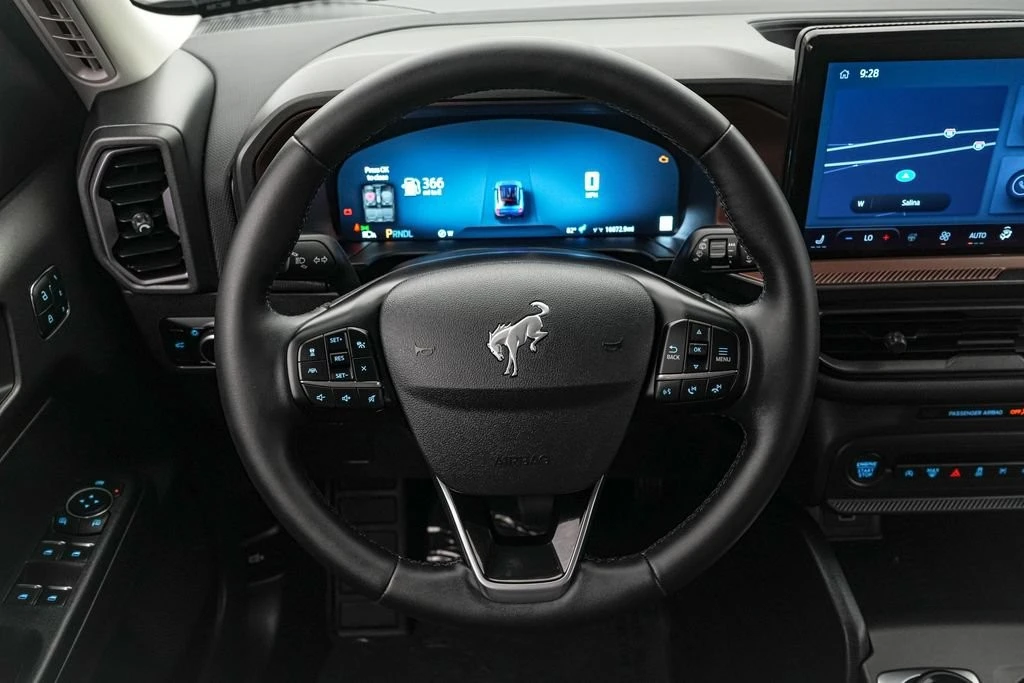 2025 Ford Bronco 6th Gen - Image 15 of 30