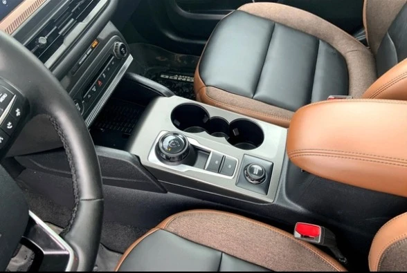 2025 Ford Bronco Sport - Image 12 of 18
