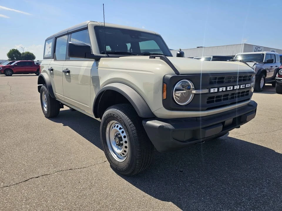 2025 Ford Bronco Sport - Image 2 of 11