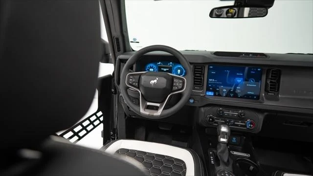 2025 Ford Bronco 6th Gen - Image 10 of 21