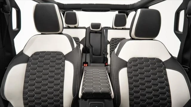 2025 Ford Bronco 6th Gen - Image 7 of 21