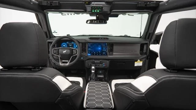 2025 Ford Bronco 6th Gen - Image 9 of 21