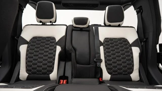 2025 Ford Bronco 6th Gen - Image 8 of 21